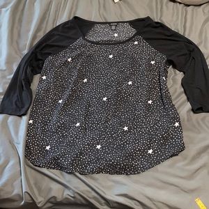 Torrid 3/4 sleeve sheer black and white star pattern top